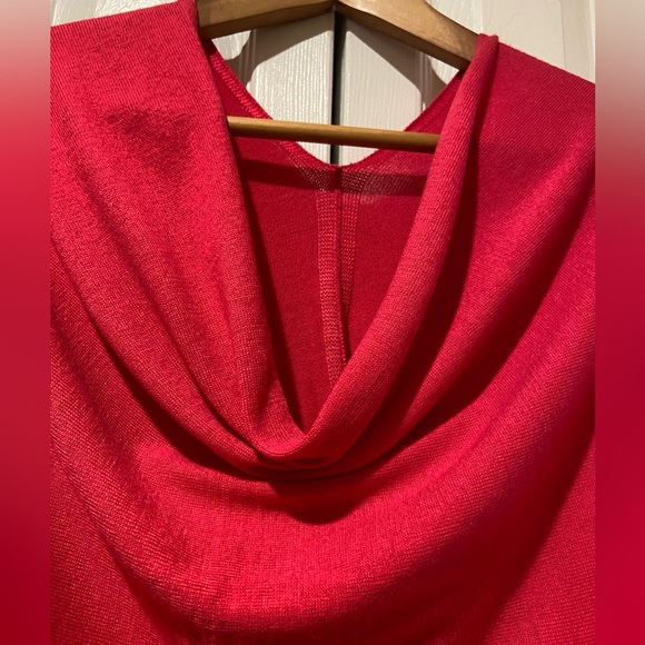 NWT~Gorgeous Vibrant Hot Pink~Lightweight Soft Wool Blend Hi/Low Ponch - Picture 6 of 7